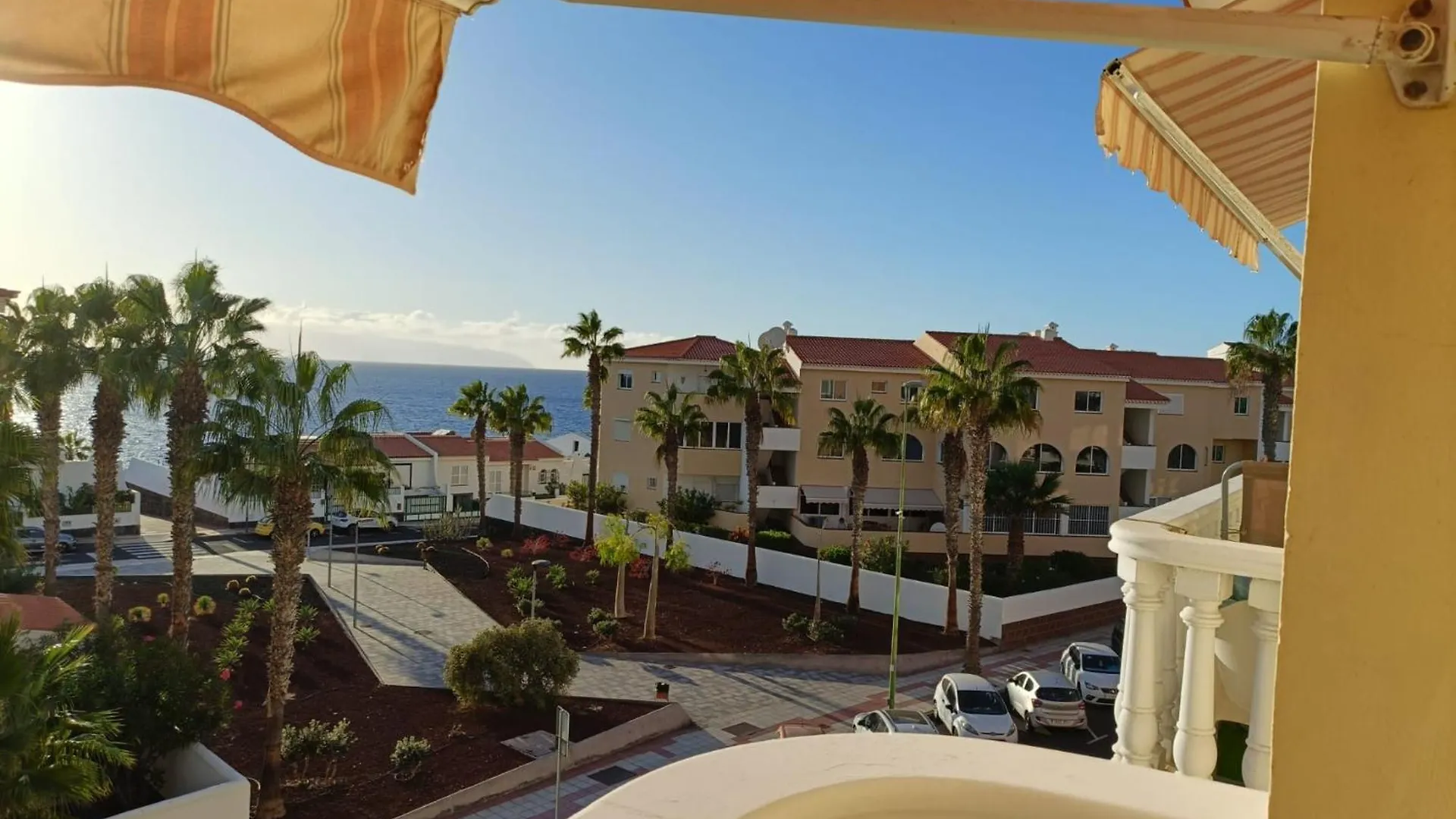 Daire Valmar Apartamento Vista Oceano , Parking Guía de Isora
