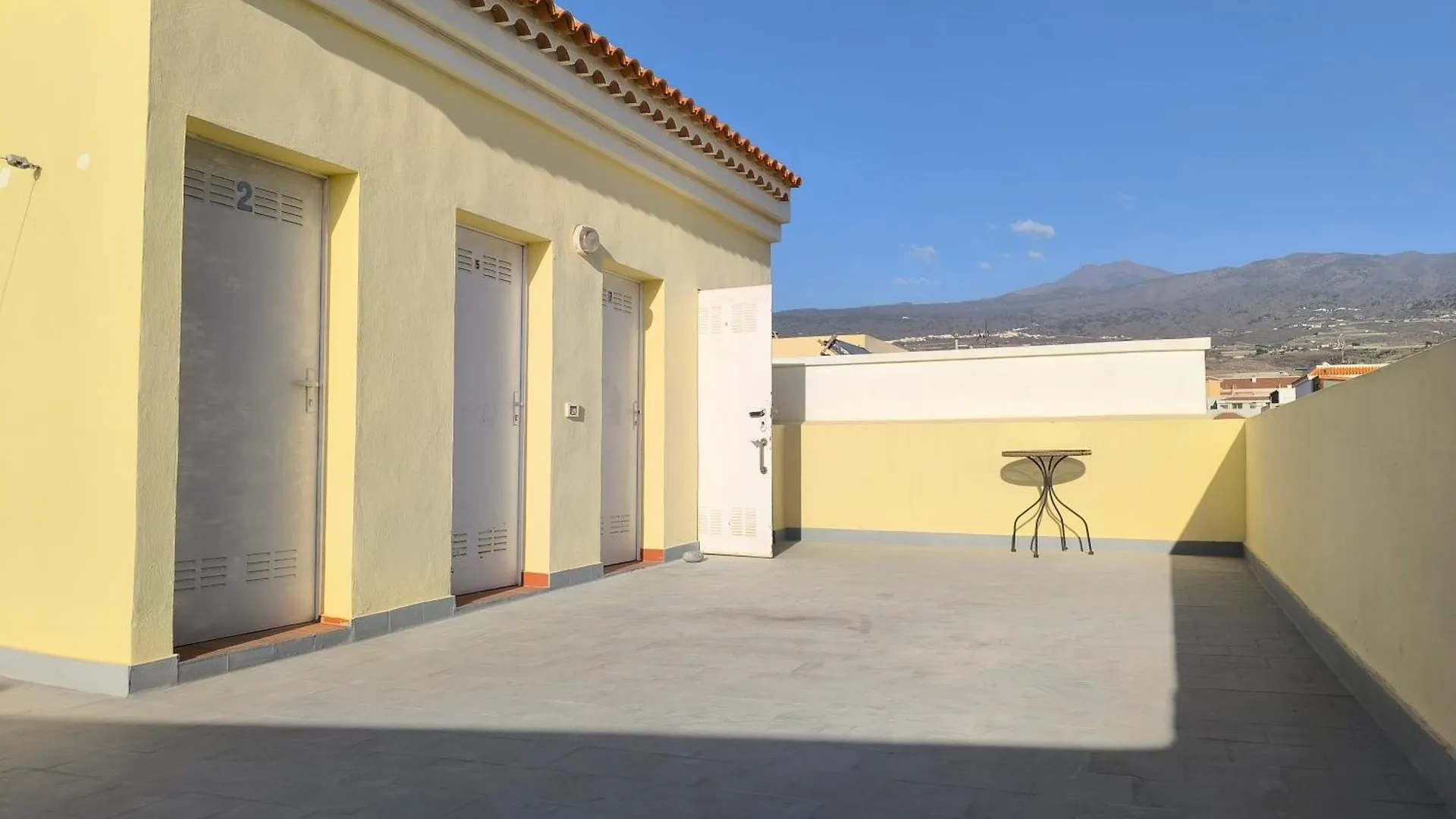 Valmar Apartamento Vista Oceano , Parking Guía de Isora İspanya